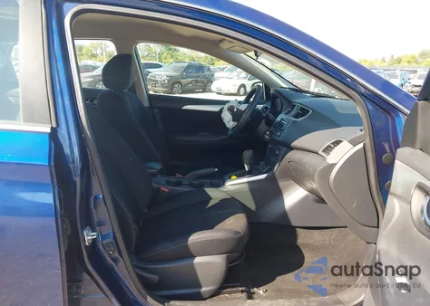 2017 Nissan Sentra S z USA, uszkodzony, nr VIN 3N1AB7AP1HY334545